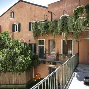 cortiletto.hotelinveneto.com/